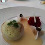 ドミニク・ブシェ トーキョー - 蕪のココット　ズワイガニのラヴィオリ　ソース・ヴァン・ジョーヌ