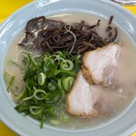 味心 - きくらげラーメン　塩とんこつ