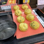 明石玉 十三味 - 大葉の明石玉 825円
