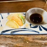 海鮮食堂 すいか - きすの天ぷら900円税別だけど快くハーフ（価格は不明）にしてくれた。身はほくほく柔らかでトロける。