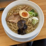 JIN - 塩らぁ麺 880円