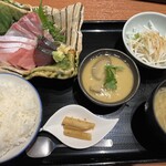 Oishiisushi to katsugyo ryourisakananomamma - 