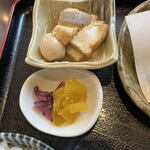 旬菜の味わい がら里 - あつあげ煮　香の物