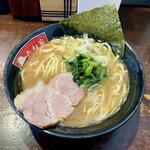 たね家 - 料理写真:ラーメン並　750円(税込)