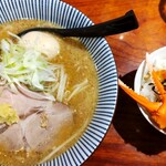 灼味噌らーめん 八堂八 - 