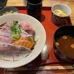 Kitahama Uoji - おまかせ海鮮丼(2024/2)