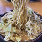 味の八珍亭 - みそラーメン 超特盛(2玉) 1,180円