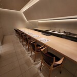 CHIUnE - メインカウンター席