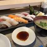 Kuzushi Sushi Kappou Kurage - 握りランチ　１０貫1,650円