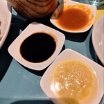 堀内チキンライス - 唐辛子､醤油､生姜 タレ
