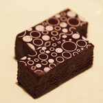Toshi Yoroizuka - 夜桜 1500円 のブルーベリーの生チョコレート