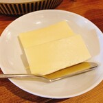 ビストロ カフェ デリ ポキナ369 - バター