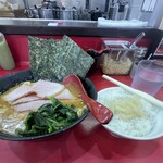 ラーメン 杉田家 - 