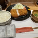 Tonkatsu Kawamura - 上ロースかつ　1900円