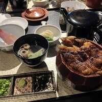 炭焼きうなぎ・かしわ 登河 - 