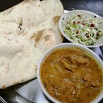 インド&バングラレストラン タイガー - チキンカレー780円とナン200円