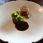 hape - アブラナ科の折菜が添えられ