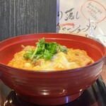 Hinai Jidori Hokkoriya - 比内地鶏の親子丼