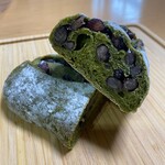 空と麦と - 抹茶大納言を切ってみた