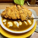 カリーハウス コロンボ - スタミナカツカレー