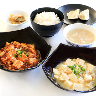 麻婆豆腐の食べ比べも楽しい！お得なセットが盛りだくさん♪