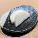Sushi Akademi Itsuki - □漬物（山芋）