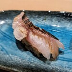 Sushi Akademi Itsuki - イサキの炙り