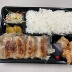 中華料理福泉餃子 - 餃子弁当