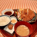 御堂筋 ロッヂ - とんかつ2000円