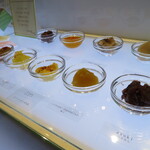 ニキニキ - ショーウィンドウ