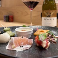 炭火とワインと純米酒 King Momo - 