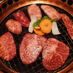 焼肉と韓国家庭料理 はんがん - 美味い!