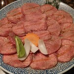 Yakiniku To Kankoku Kateiryouri Hangan - 上タン