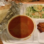 アジアンダイニング ダリマ - B弁当　バターチキン 辛口　プレーンナン