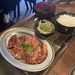 阪神尼崎 肉焼屋 - 