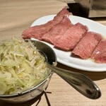 深川焼肉ホルモン蔵 - 特上タン+ネギ