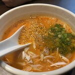 炭火焼肉 にく式 - コムタンスープ　赤