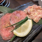 炭火焼肉 にく式 - 上タン　セセリ