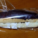 西野屋 - チョコチップ入り生クリーム150円