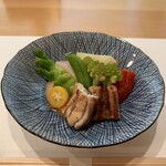 茶つぼ - 先付　素焼きと炊き野菜を酢味噌で