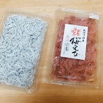 ヤマボシ鮮魚店 - 料理写真:桜えび&しらす