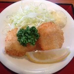 海鮮・話食処 しん - 帆立フライ（生でも食べられる）（１４，２，５）