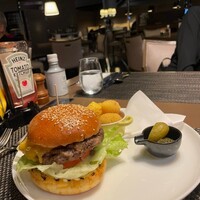Lounge & Dining G - 