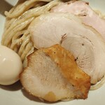 麺恋まうろあ - チャーシュー３種＆玉子