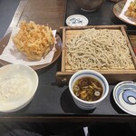 処屯 - 桜エギのかき揚げとざる蕎麦