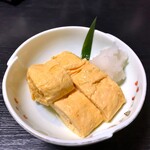 旬肴料理 かえで - 大きな出し巻き卵・ハーフ。450円