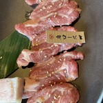 ジンギスカン 馬肉 もつ鍋 山王 - 