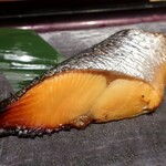 Hakata Motsunabe Yamaya - ・「本日の焼き魚定食 キングサーモン(¥1600)」のアップ。