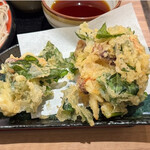 Minatoan - ホタルイカと春野菜のかき揚げ