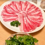 Tenshan Feiwei - お肉！